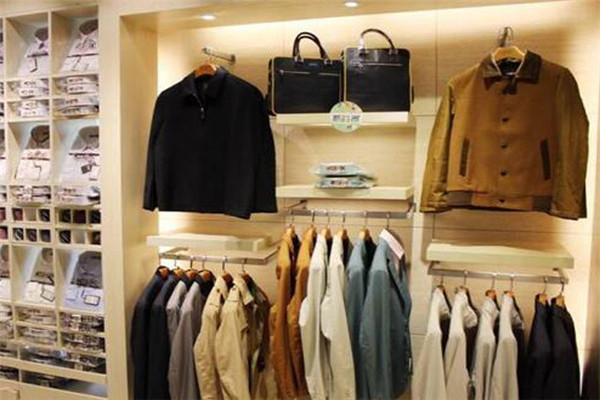 卡帝乐鳄鱼男装